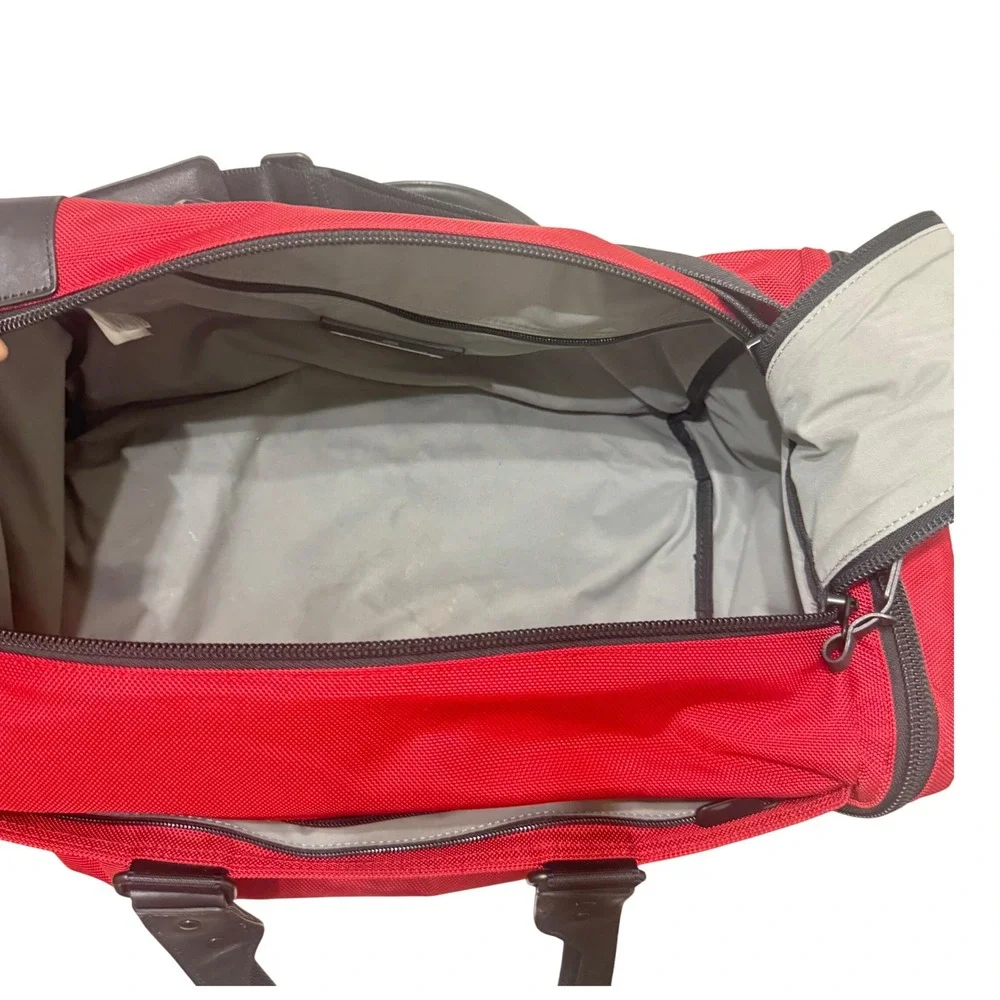 Victorinox Duffel Bag Unisex Large Red Good Ballistic Nylon‎ Leather Trim Travel